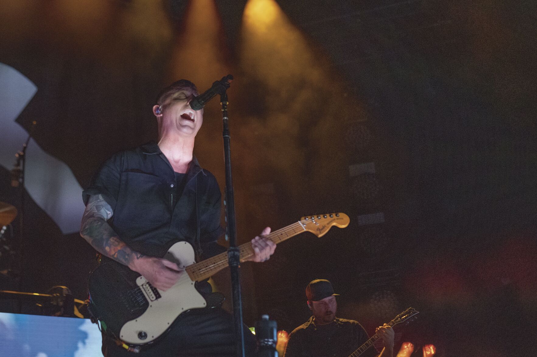 Ryan Key sings
